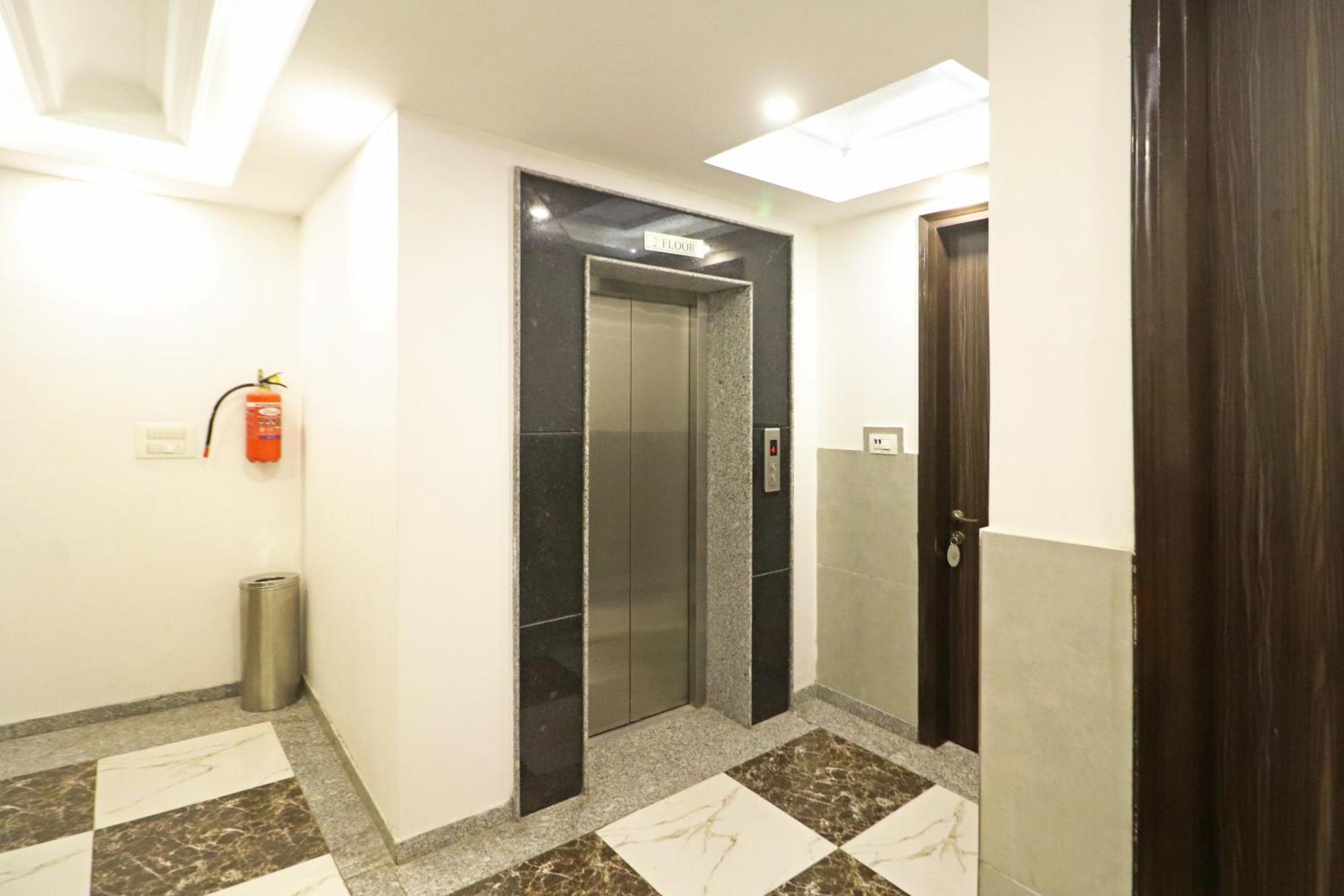 Hotel Almora Inn - Near By Delhi International Airport - With Free Airport Pickup And Drop Нью-Дели Экстерьер фото